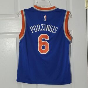 Youth Adidas New York Knicks Porzingis Jersey Size Medium 10-12